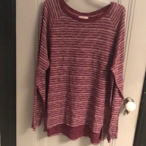 NWOT: SO long sleeve shirt